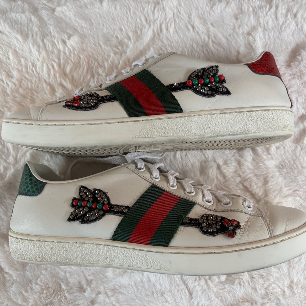 Gucci Ace “Embroidered Arrow” sneakers size 37.5